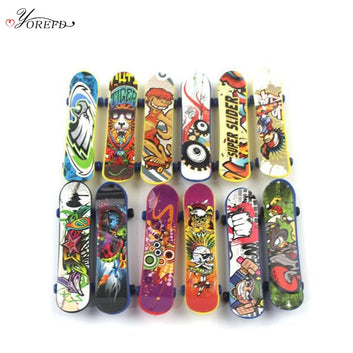 20Pcs Mini Finger Skateboards Treat Kids Birthday Baby Shower Party Favors Guest Gifts Boys Toy Fingerboard Game Pinata Fillers